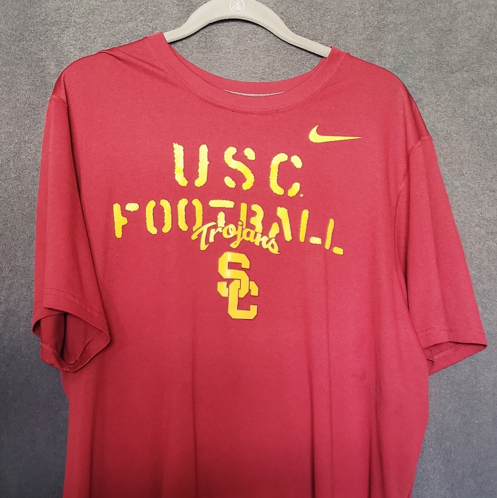 Nike Dri-fit USC College football t-shirt
